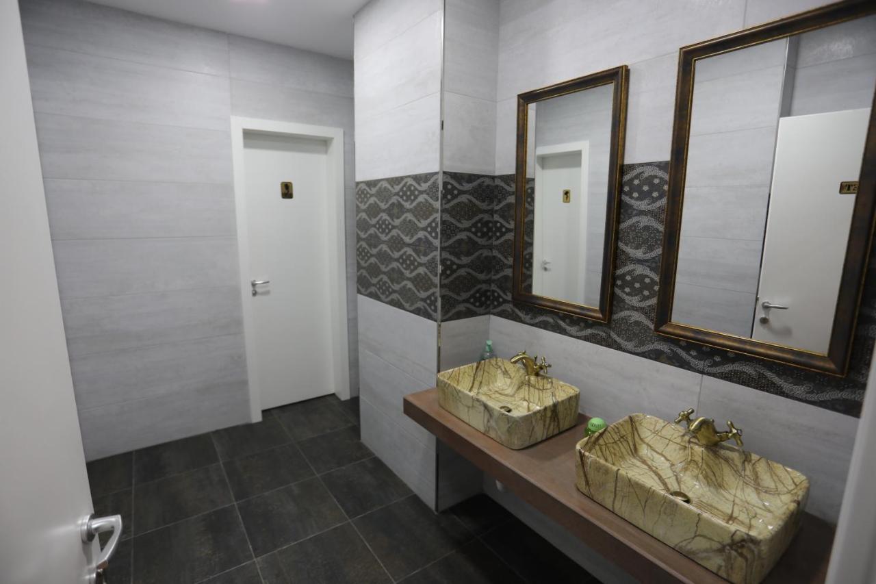 Elite Hotel Pogradec Exterior foto