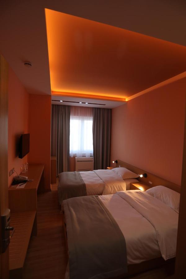 Elite Hotel Pogradec Exterior foto